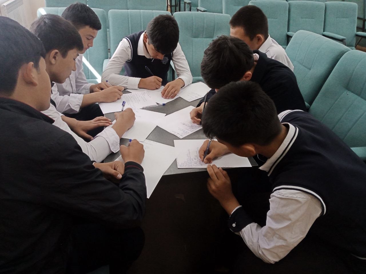 "7 kun-7 kitob" shiori ostida viktorina o'yinlari